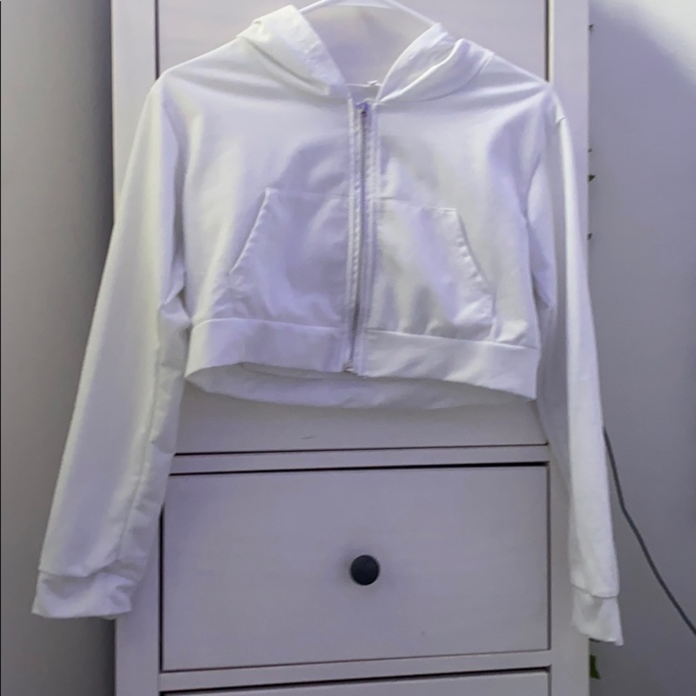 white cropped long sleeve zip up